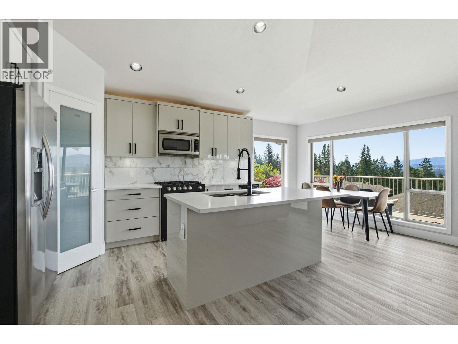 3516 Camelback Drive - 4
