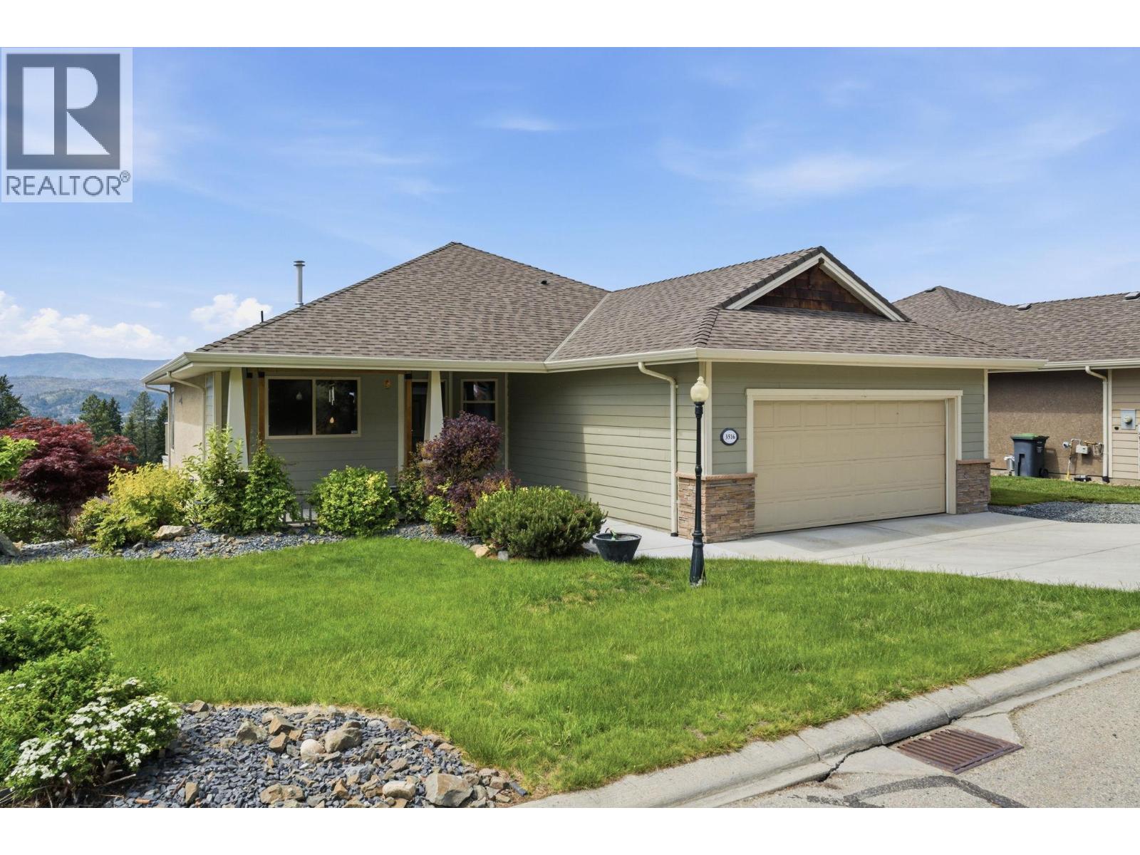 3516 Camelback Drive, Kelowna