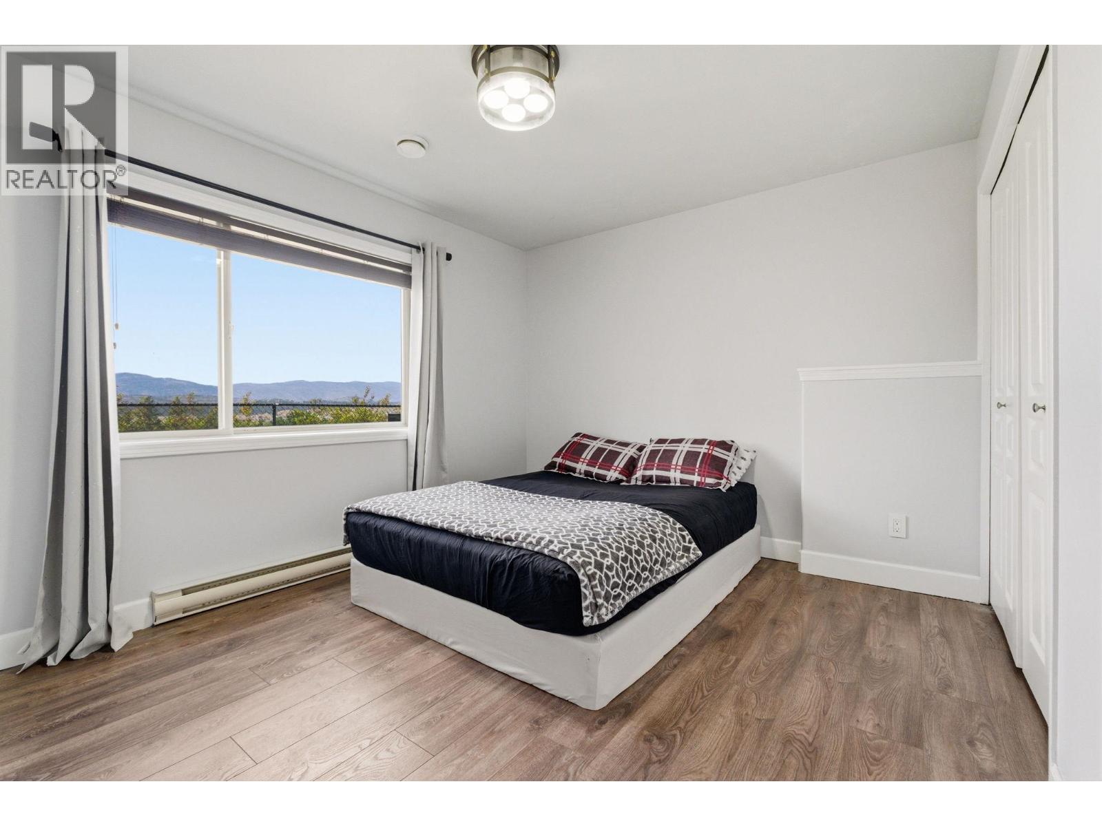 3516 Camelback Drive - 38