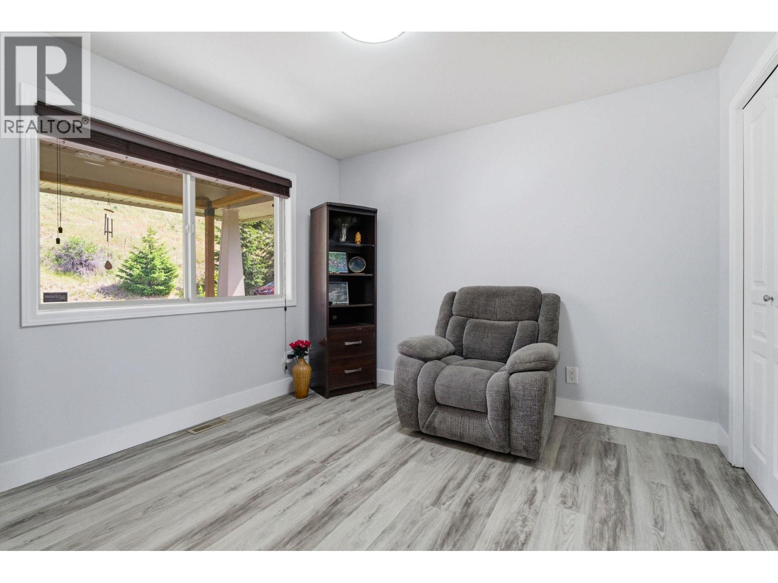 3516 Camelback Drive - 31