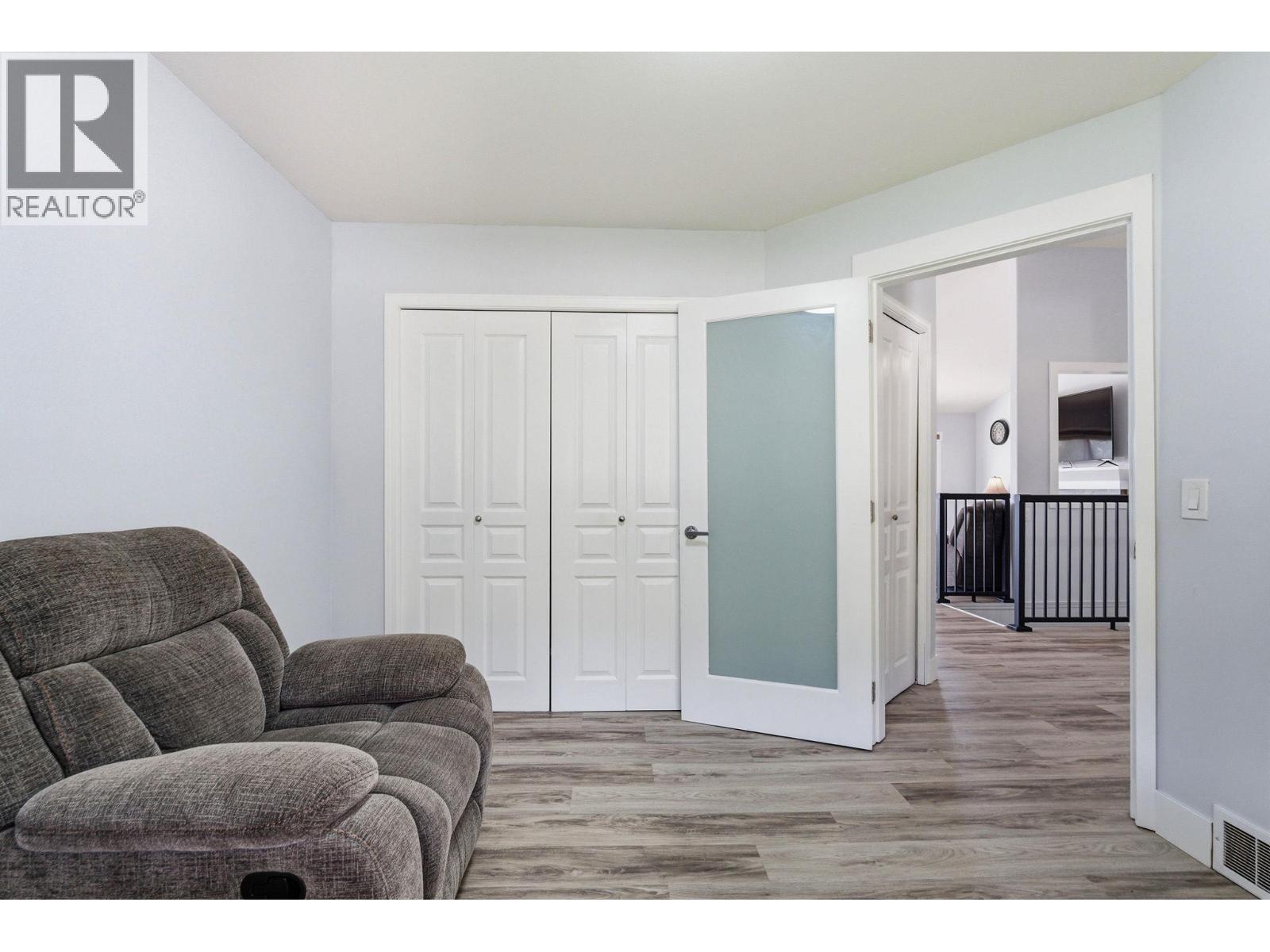 3516 Camelback Drive, Kelowna