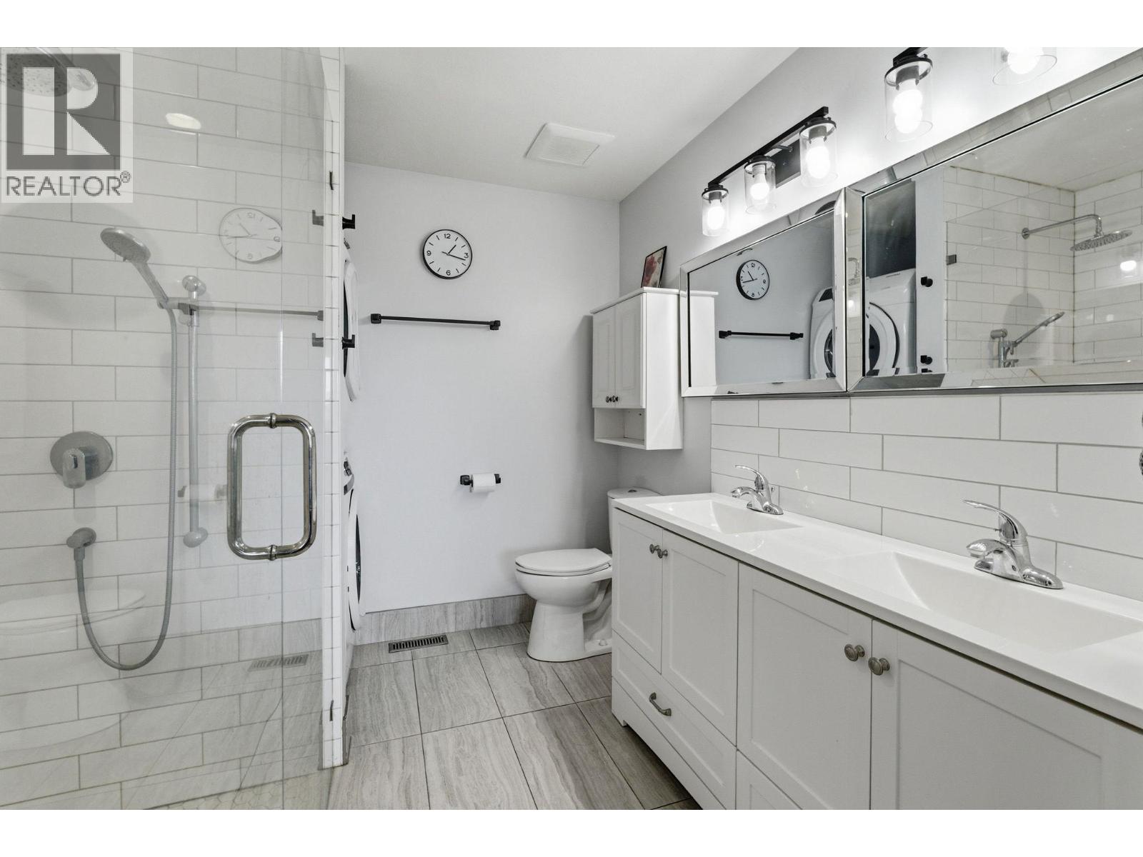 3516 Camelback Drive - 24