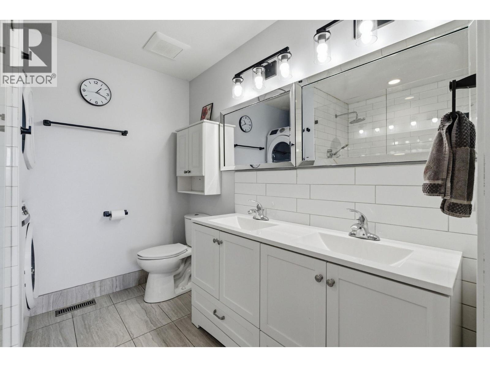 3516 Camelback Drive - 27