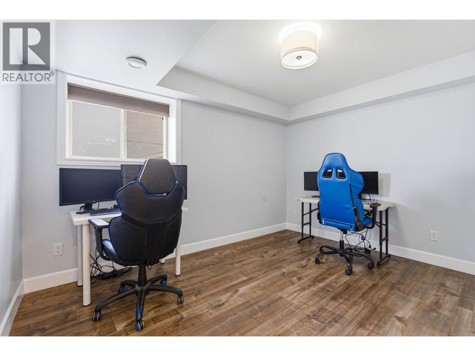 3516 Camelback Drive, Kelowna