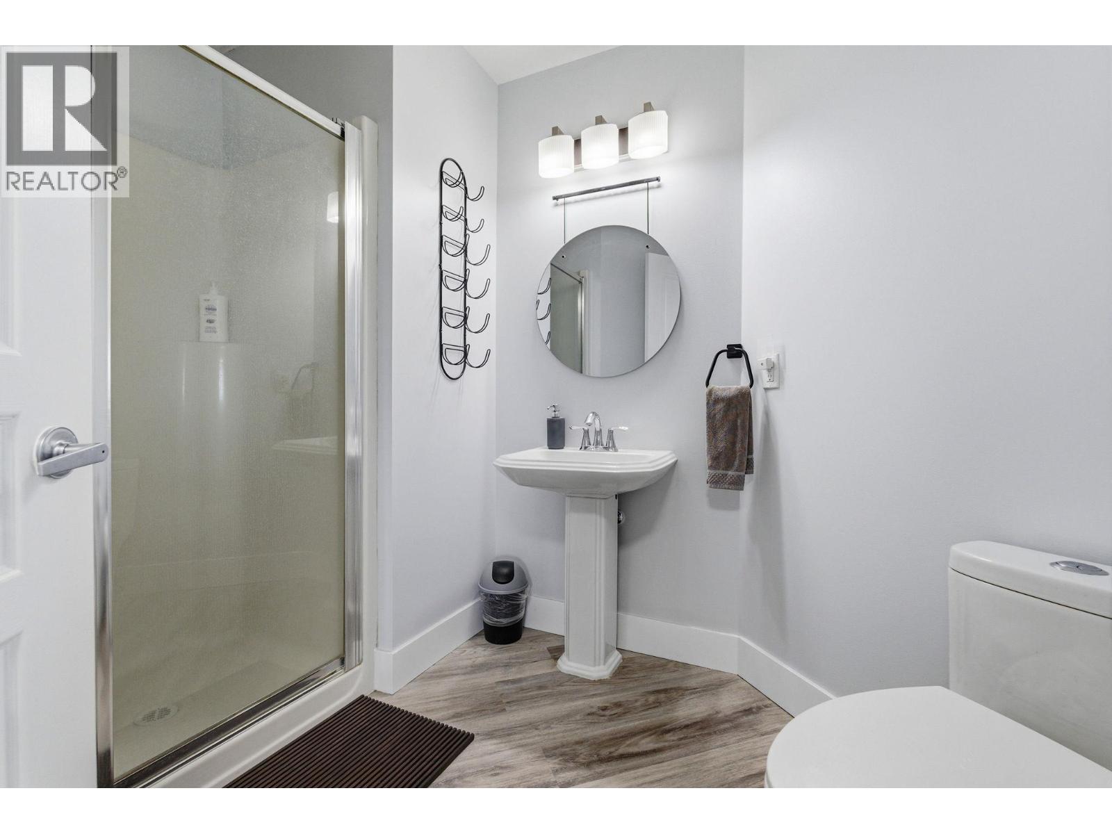 3516 Camelback Drive, Kelowna