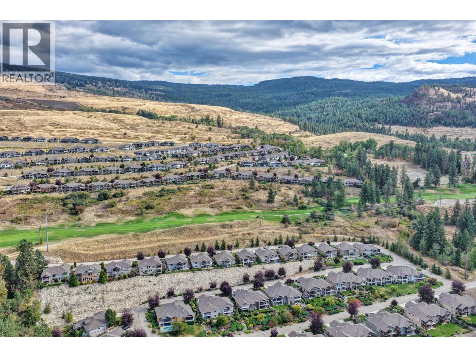 3516 Camelback Drive, Kelowna