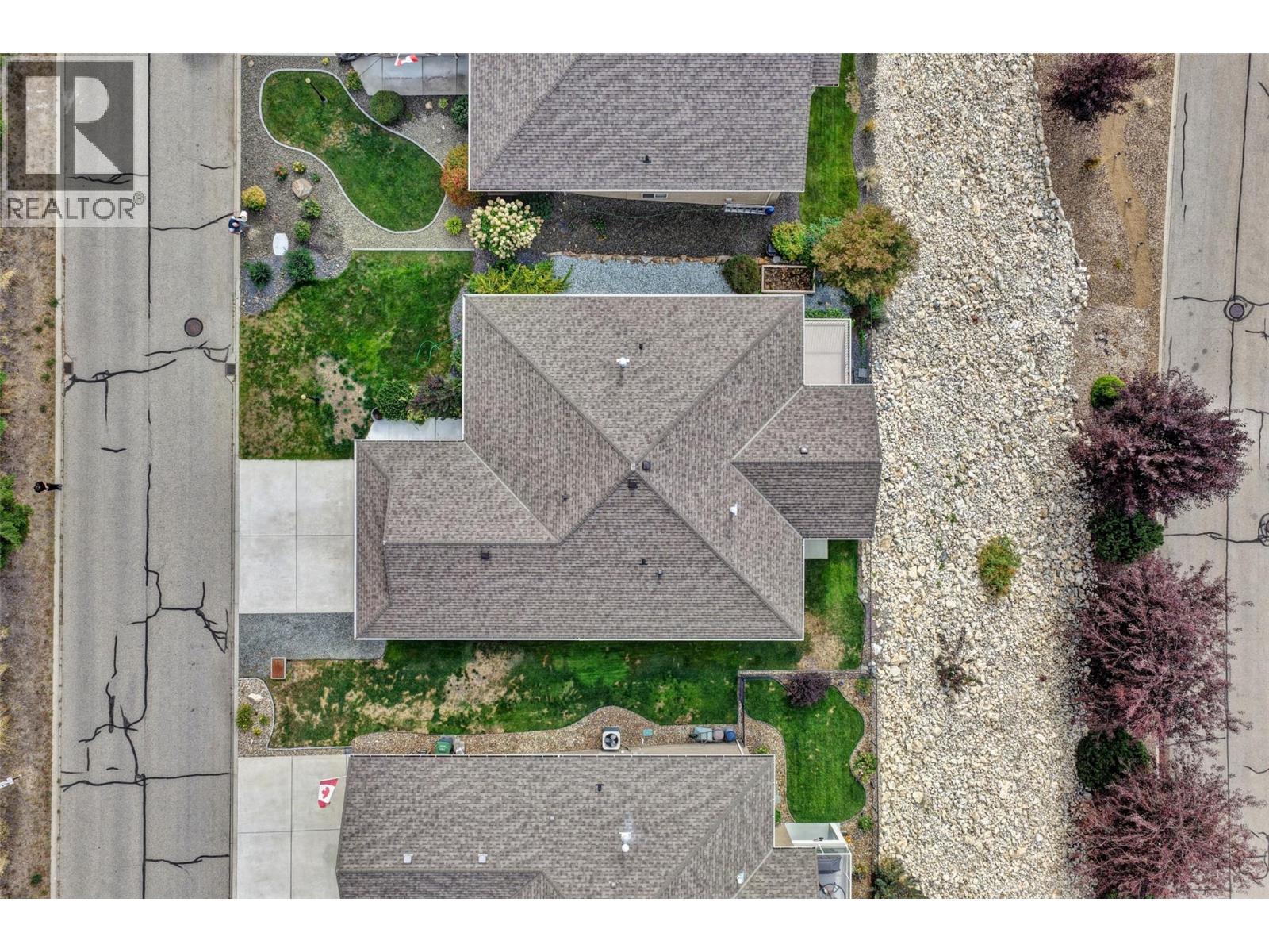 3516 Camelback Drive, Kelowna