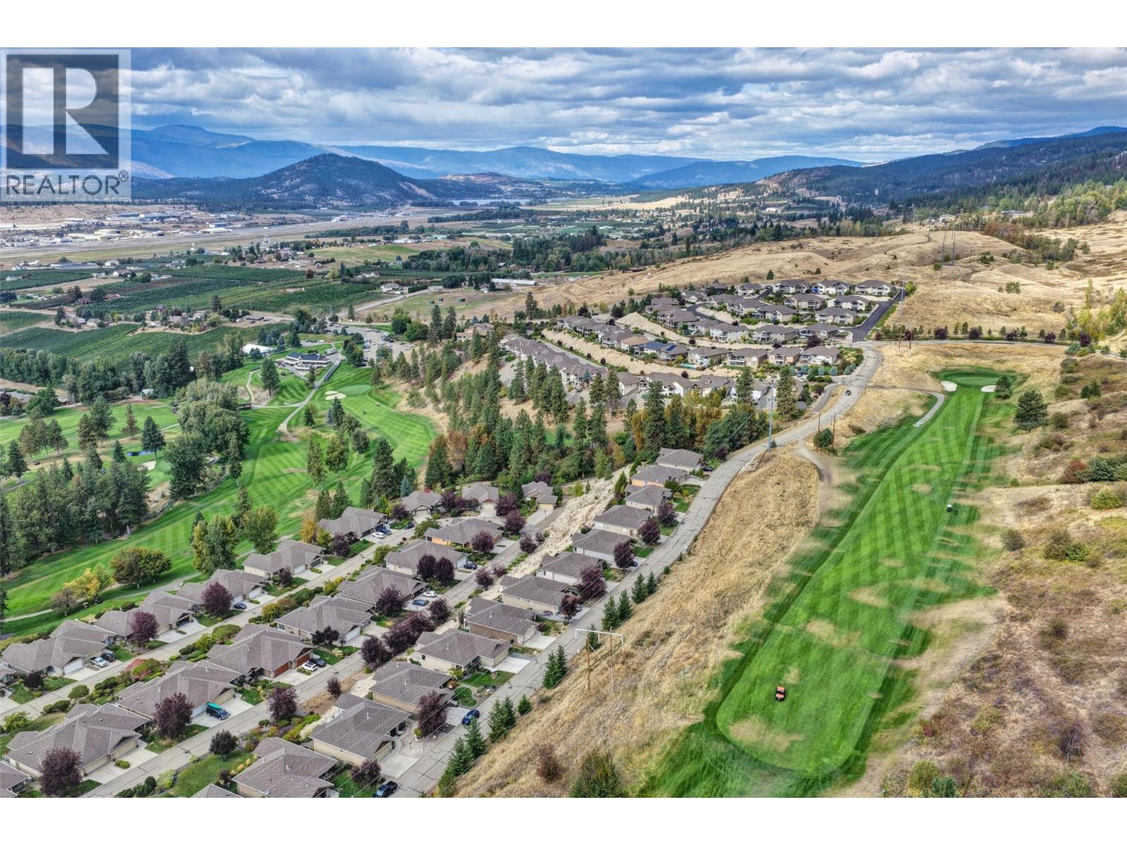 3516 Camelback Drive, Kelowna
