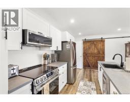 Foyer - 20 Centennial Drive, Minto, NB E4B3R9 Photo 10