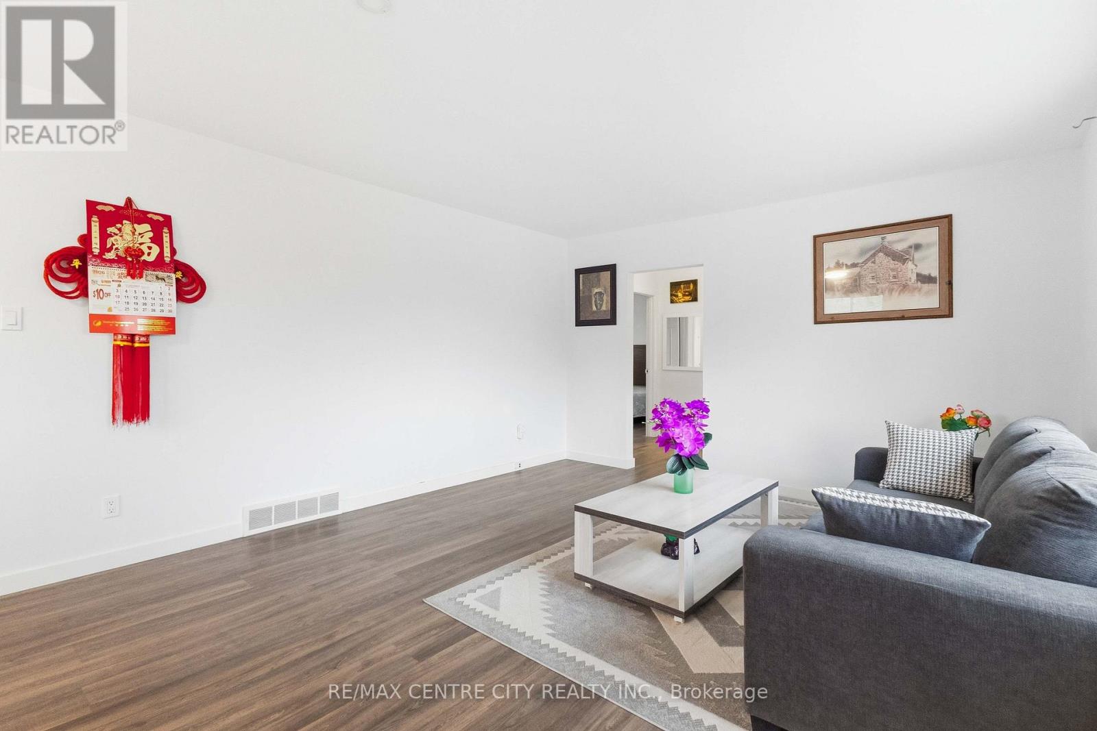 11 KENWOOD CRESCENT - 14