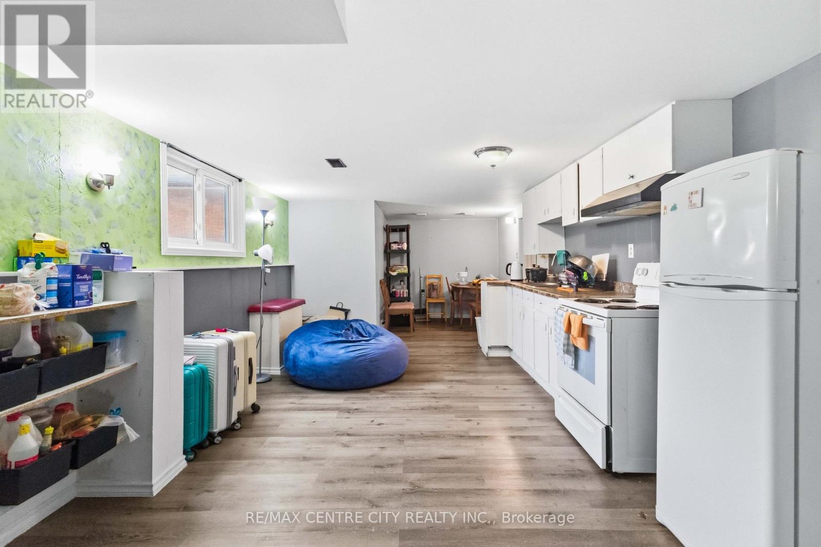 11 KENWOOD CRESCENT - 28