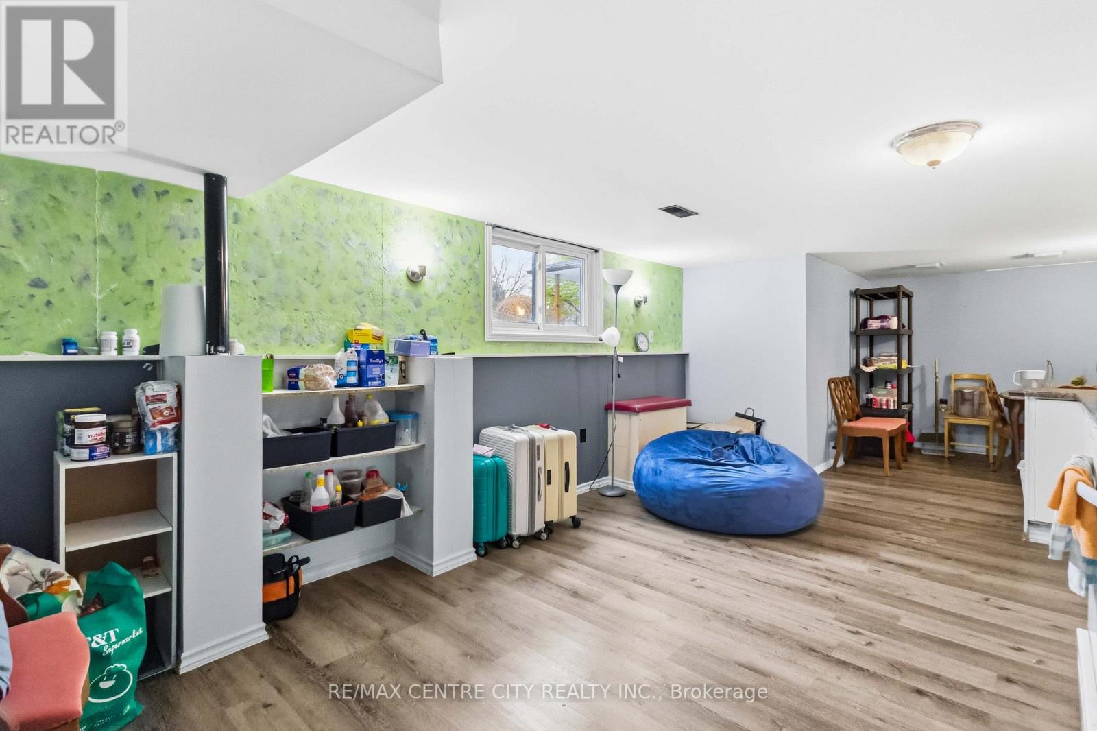 11 KENWOOD CRESCENT - 29
