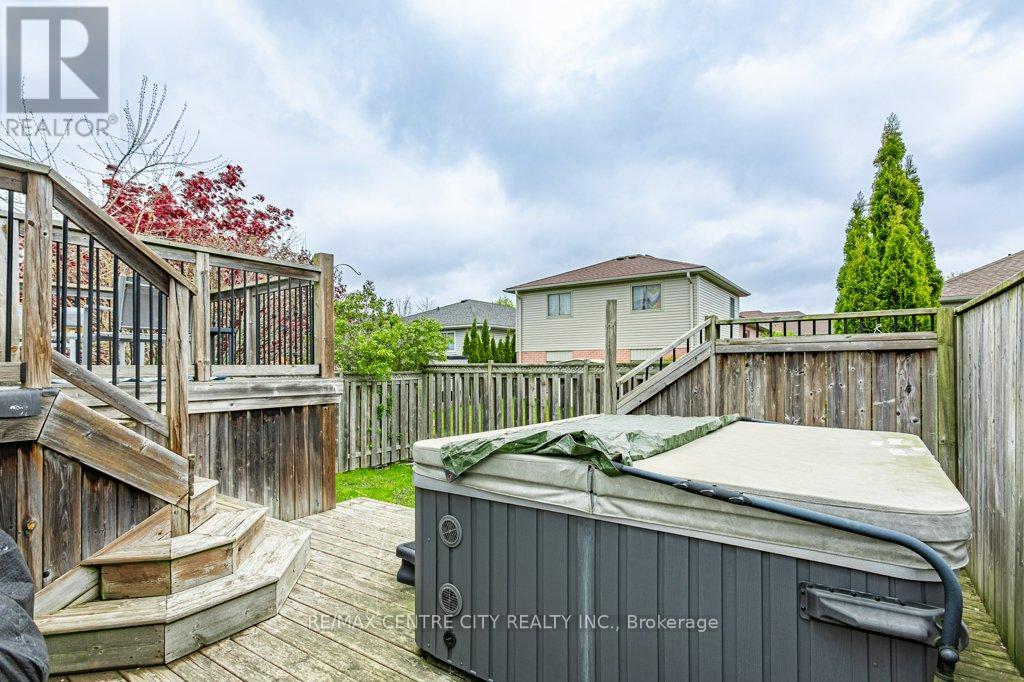 74 JUNO DRIVE - 27