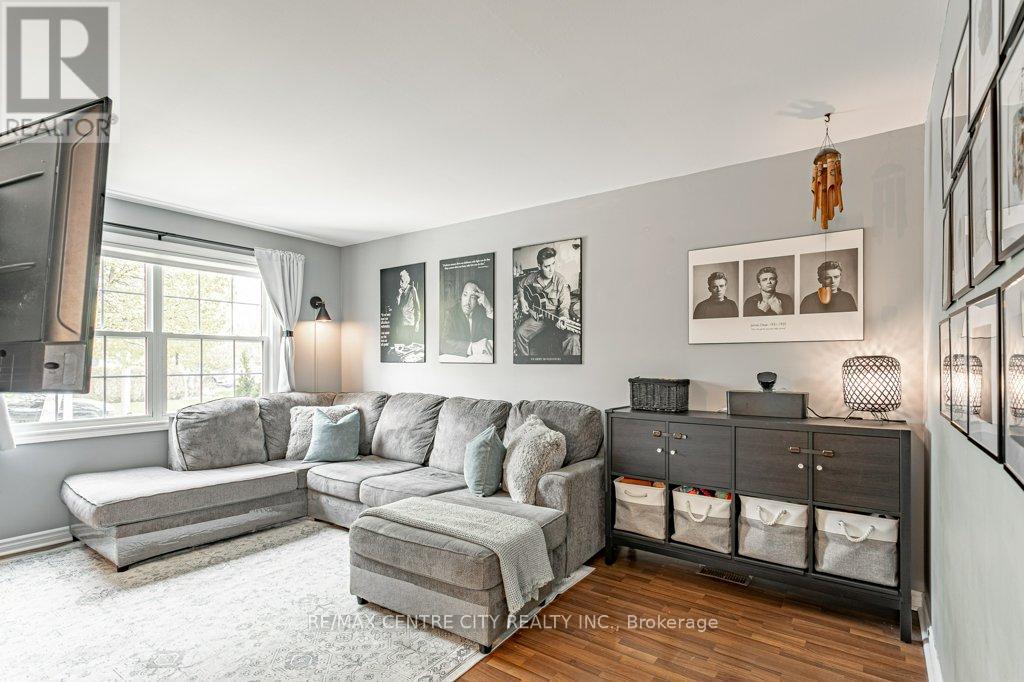 74 JUNO DRIVE - 7