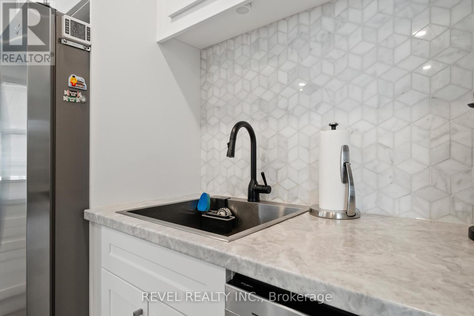 73 QUEENSTON CRESCENT - 6