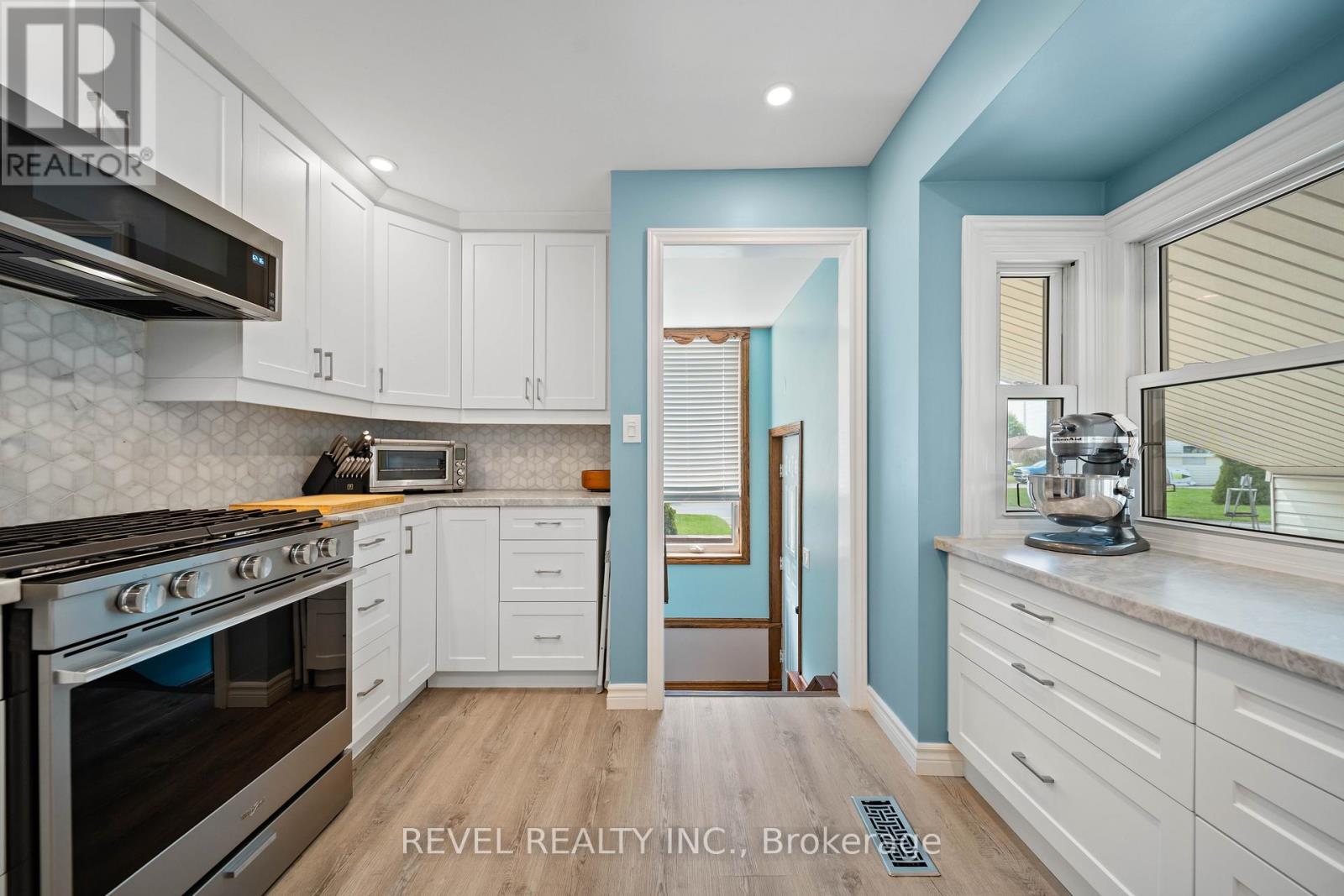 73 QUEENSTON CRESCENT - 9