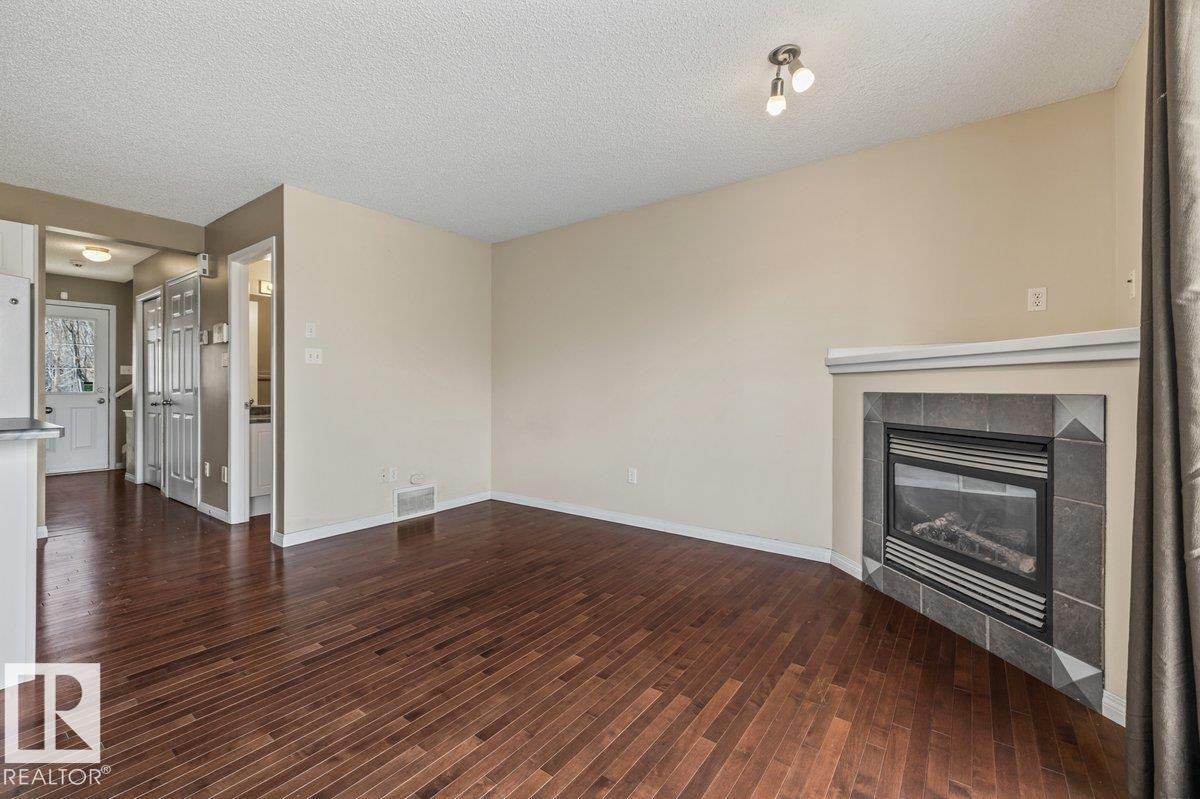 12148 16 AV SW - 11