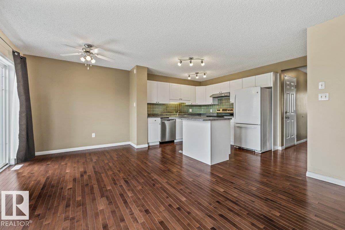 12148 16 AV SW - 8