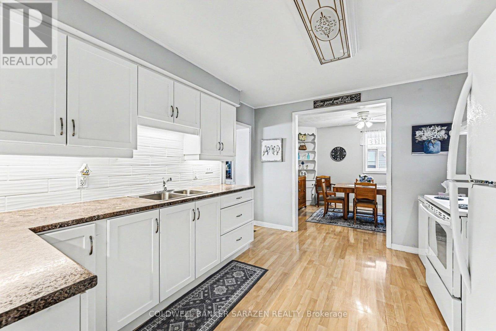 93 HUGH STREET S - 11