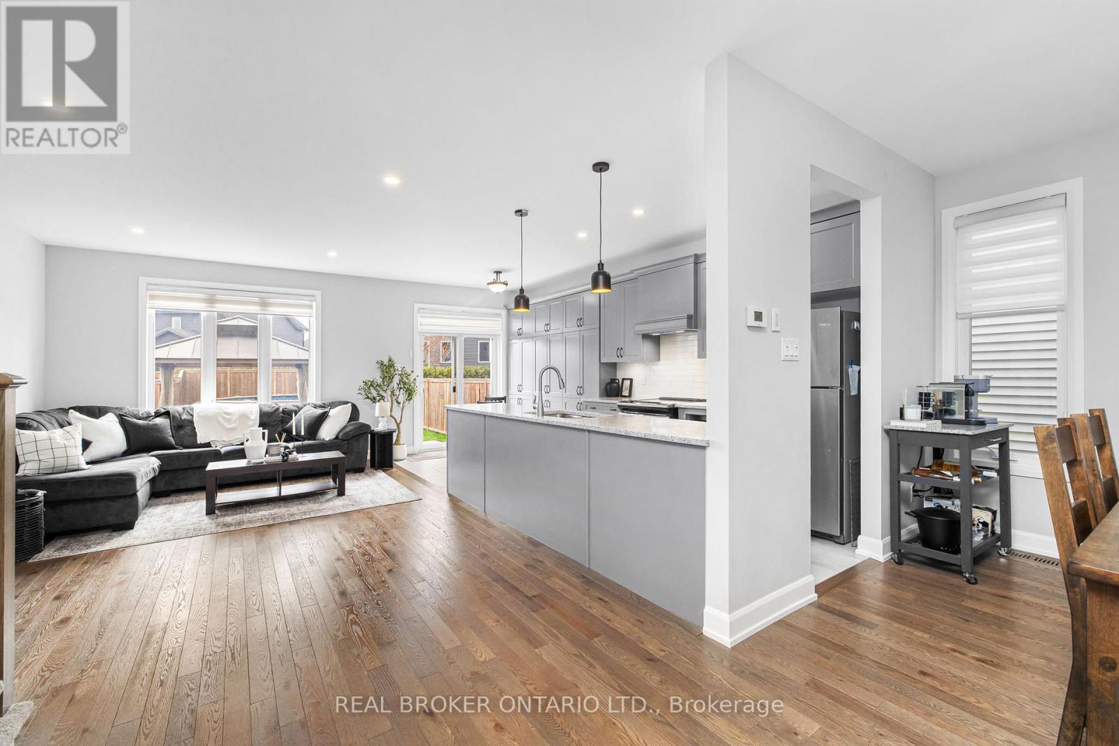 22 BERRYMAN STREET - 12