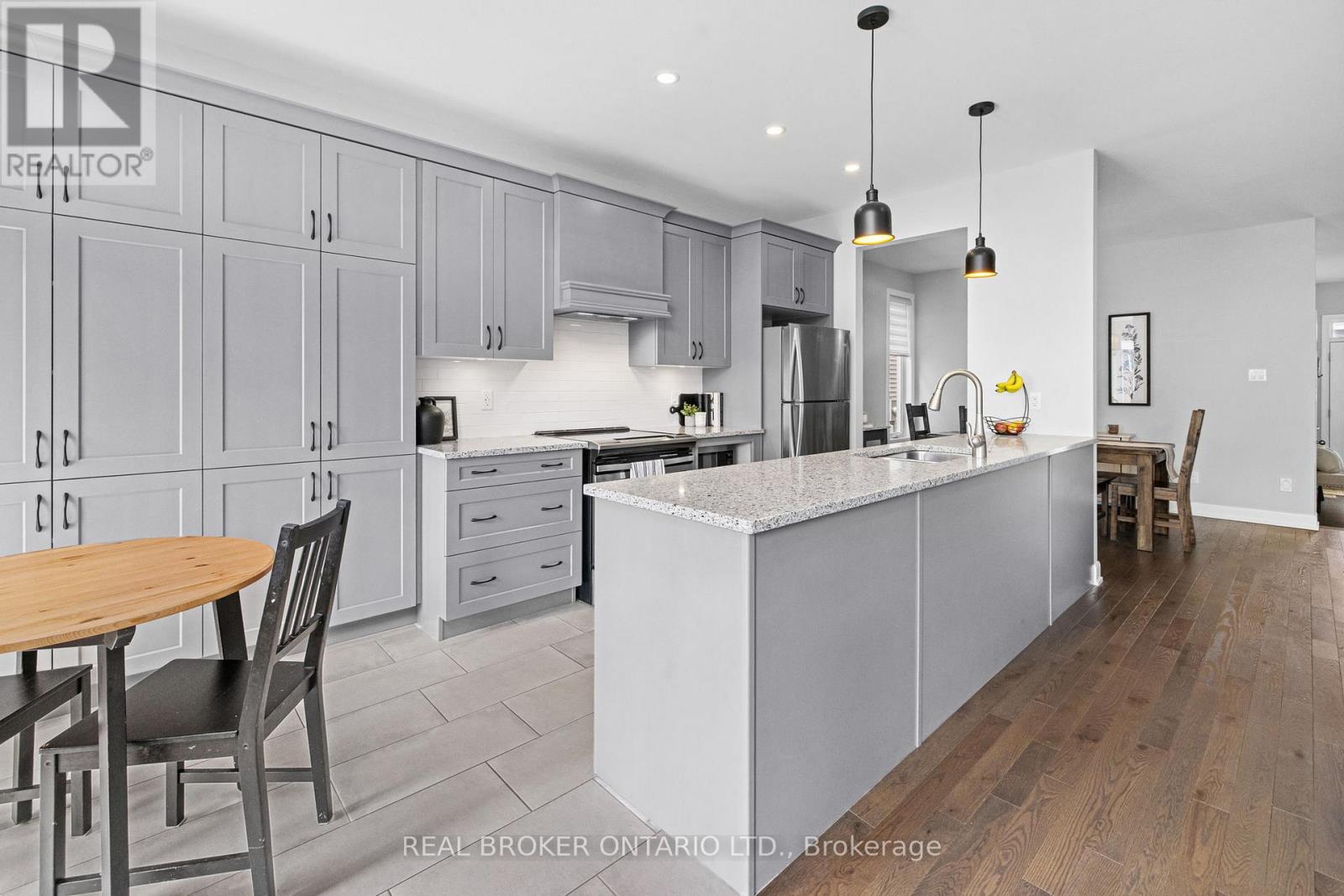 22 BERRYMAN STREET - 23
