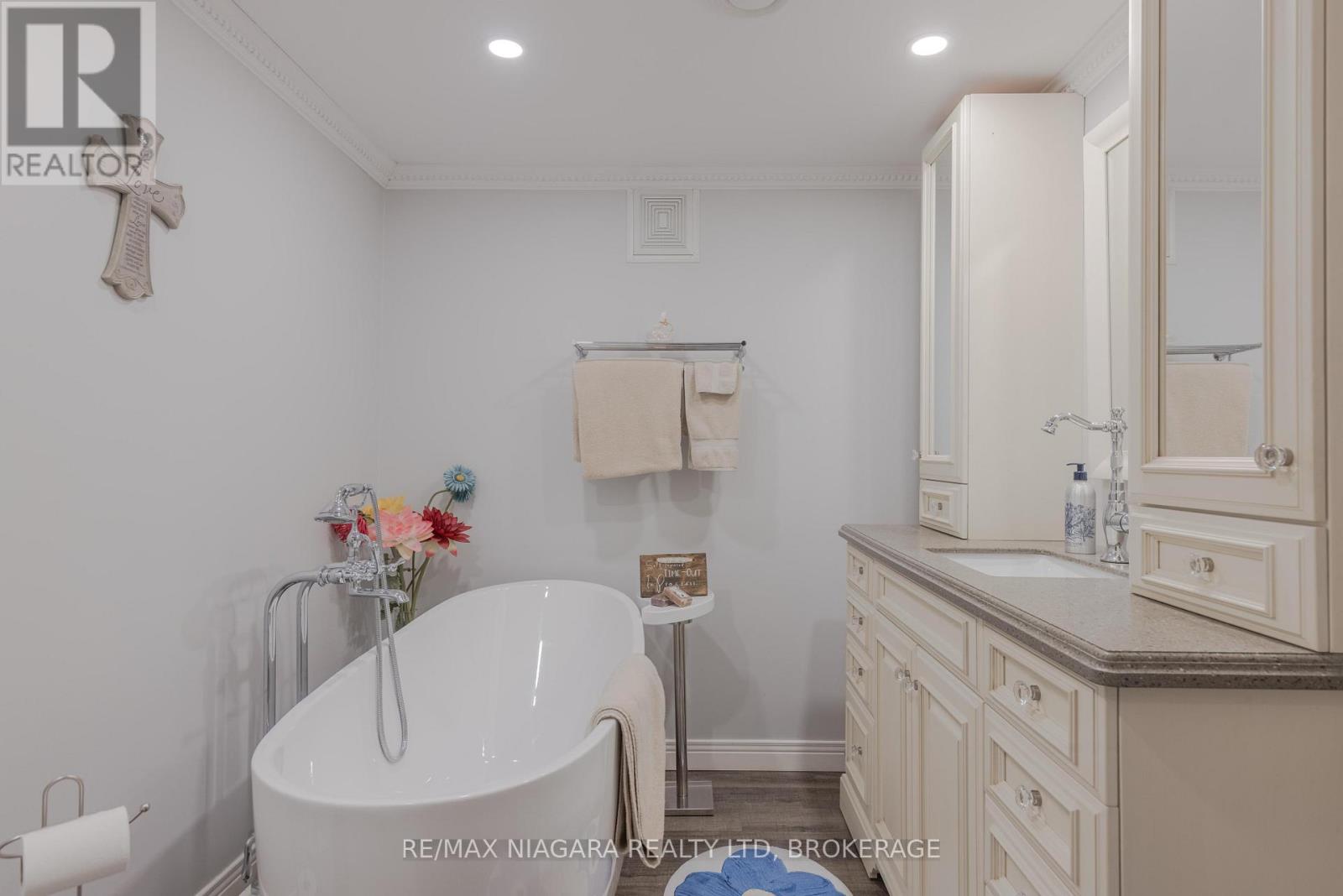 4535 DORCHESTER ROAD - 29