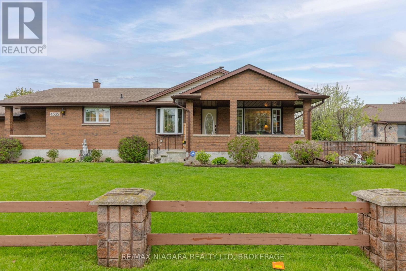 4535 DORCHESTER ROAD - 43