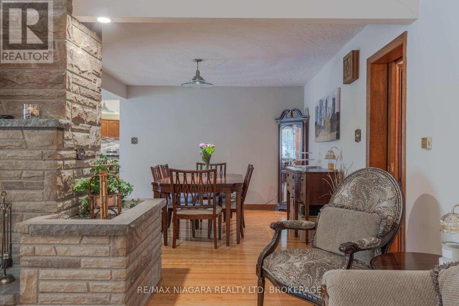 4535 DORCHESTER ROAD - 8