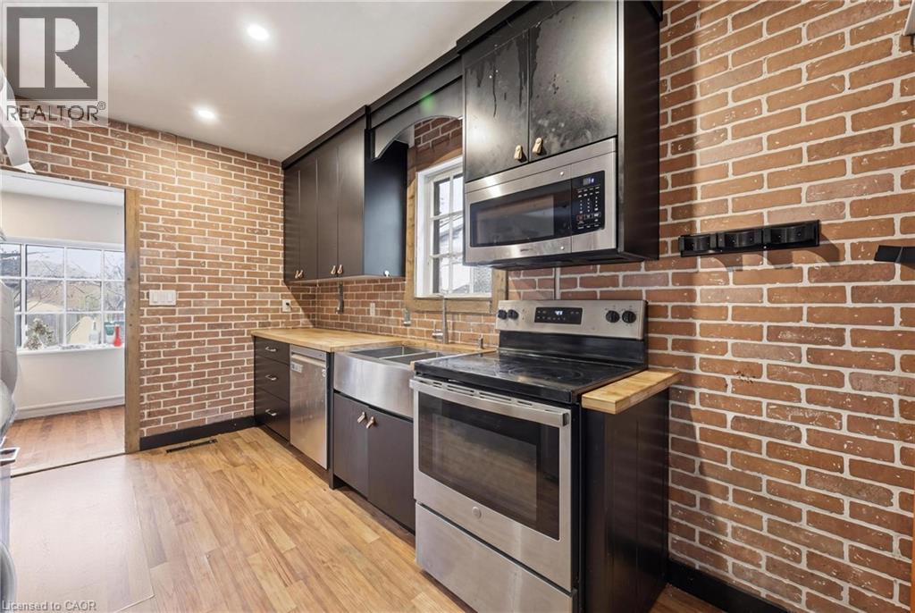 54 EVAN Street - 6