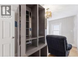 Mud room - 54 Evan Street, Welland, ON L3B3V5 Photo 6