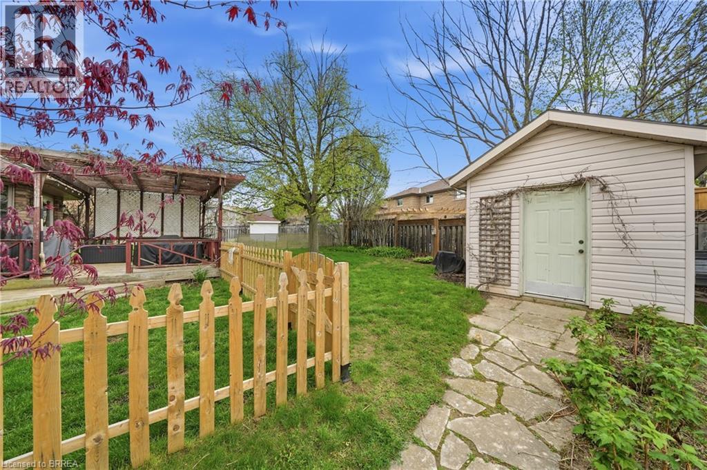 44 BLACKFRIAR Lane, Brantford, Ontario, N3R7L3 — Photo 35