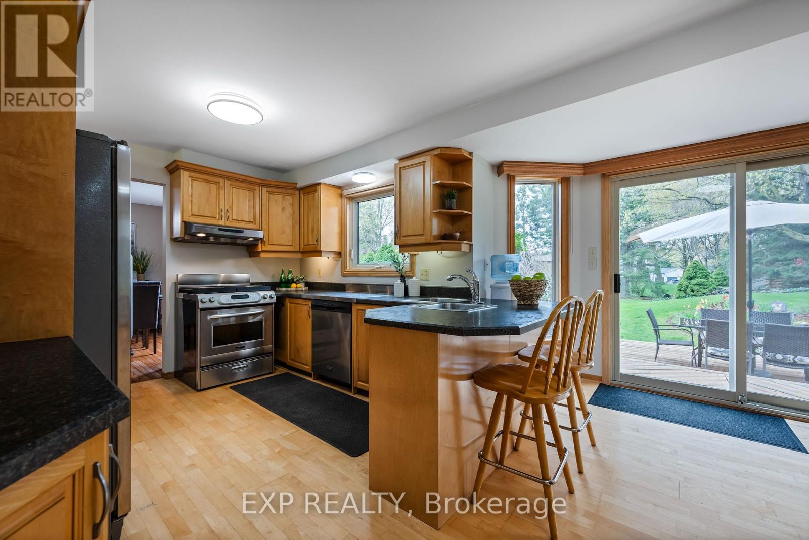 5 BEECHNUT STREET - 10