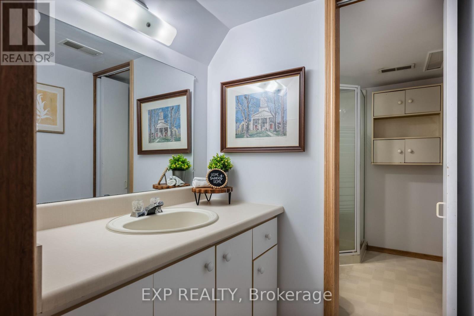 5 BEECHNUT STREET - 31