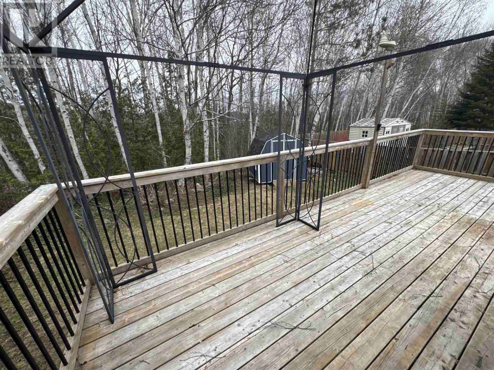 5 McLaren CRES, Elliot Lake, Ontario, P5A3M6 — Photo 35