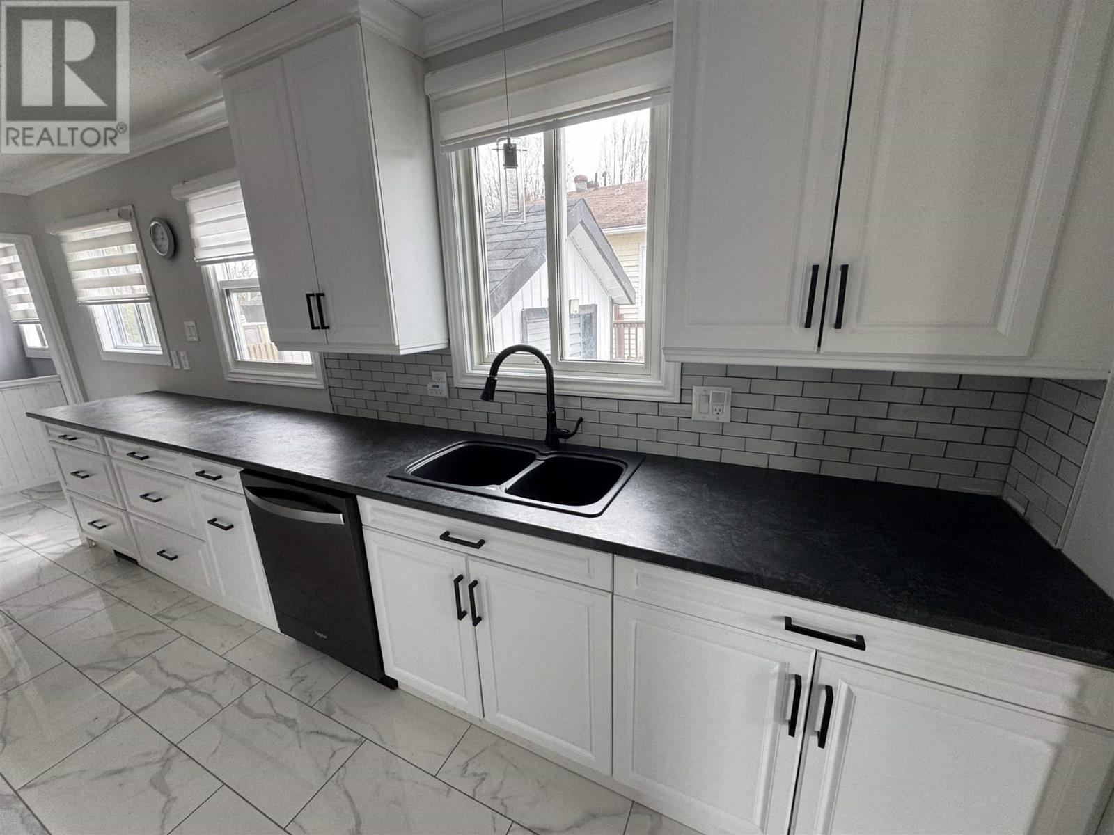 5 McLaren CRES, Elliot Lake, Ontario, P5A3M6 — Photo 6