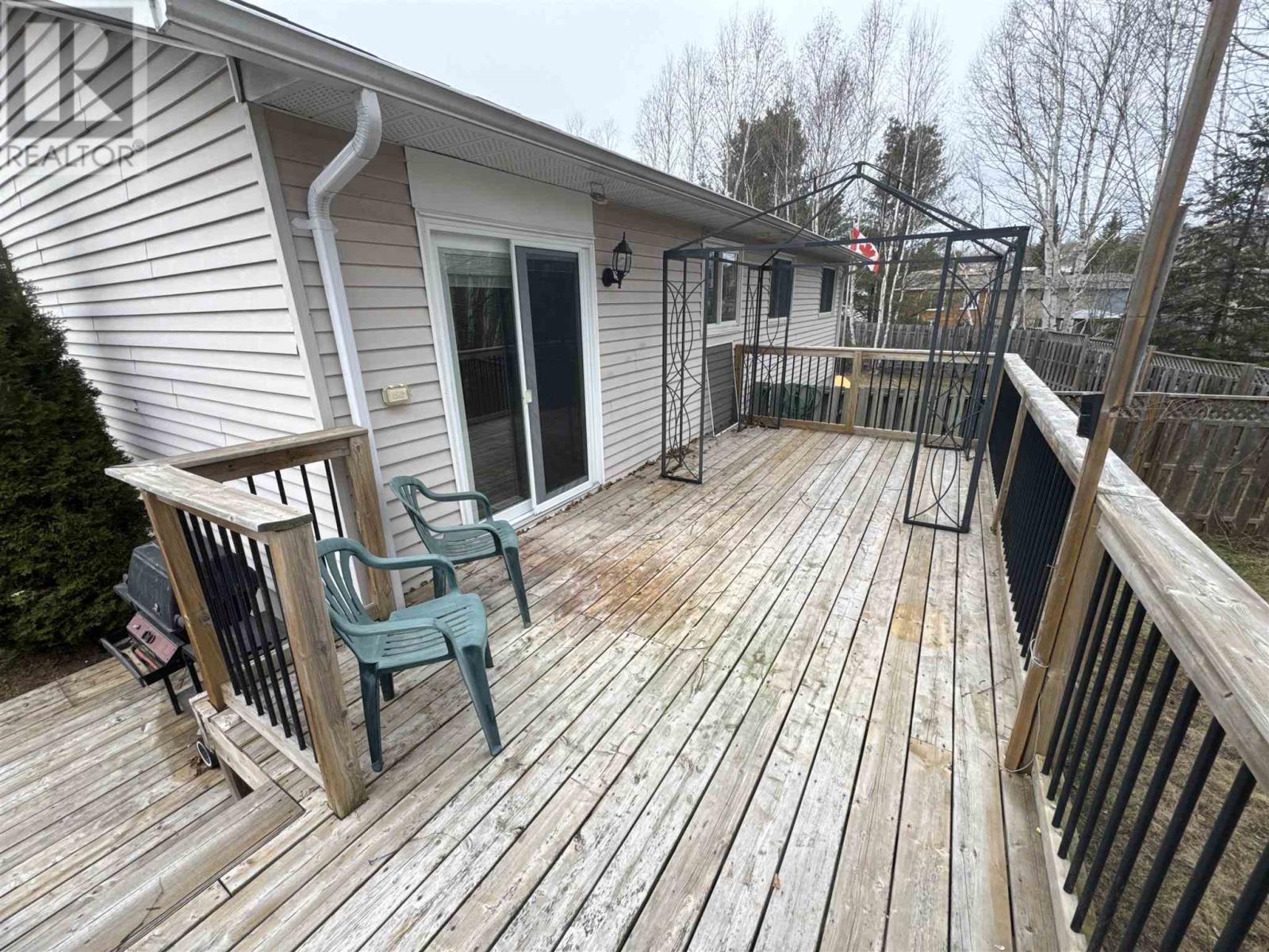 5 McLaren CRES, Elliot Lake, Ontario, P5A3M6 — Photo 34