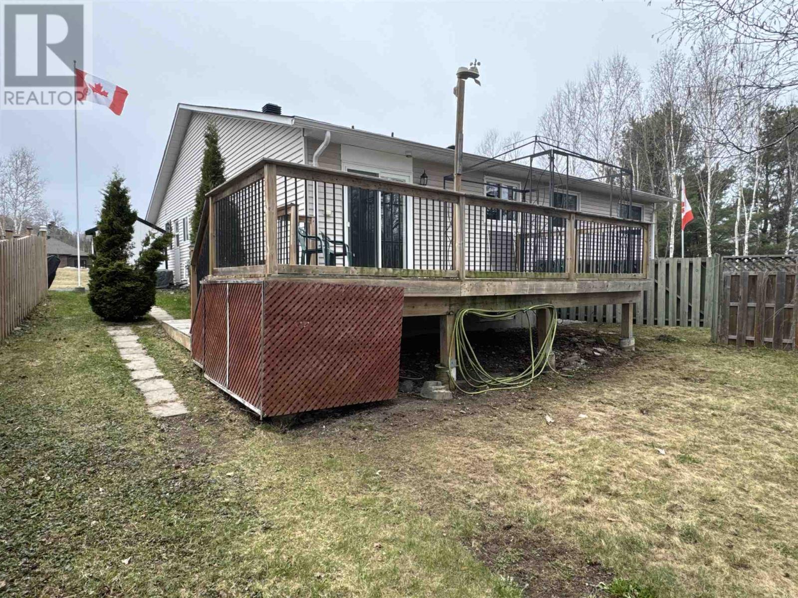 5 McLaren CRES, Elliot Lake, Ontario, P5A3M6 — Photo 38