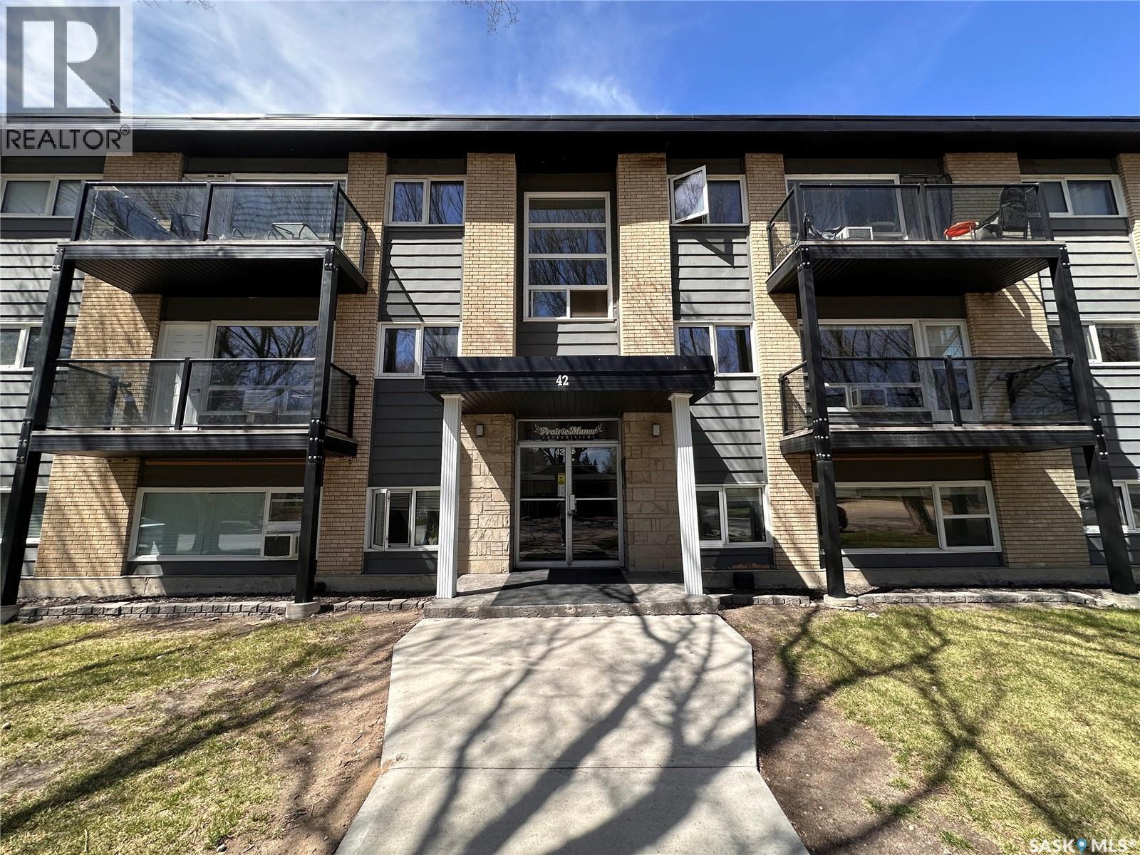 #26 42 Spence STREET - 1