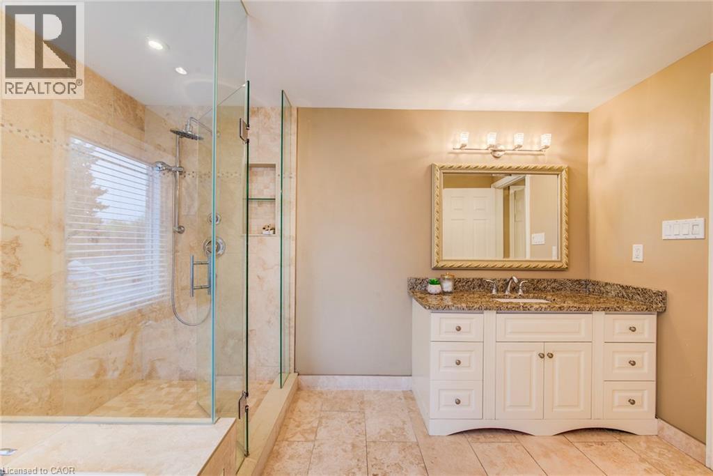 48 LENNOX Crescent - 28