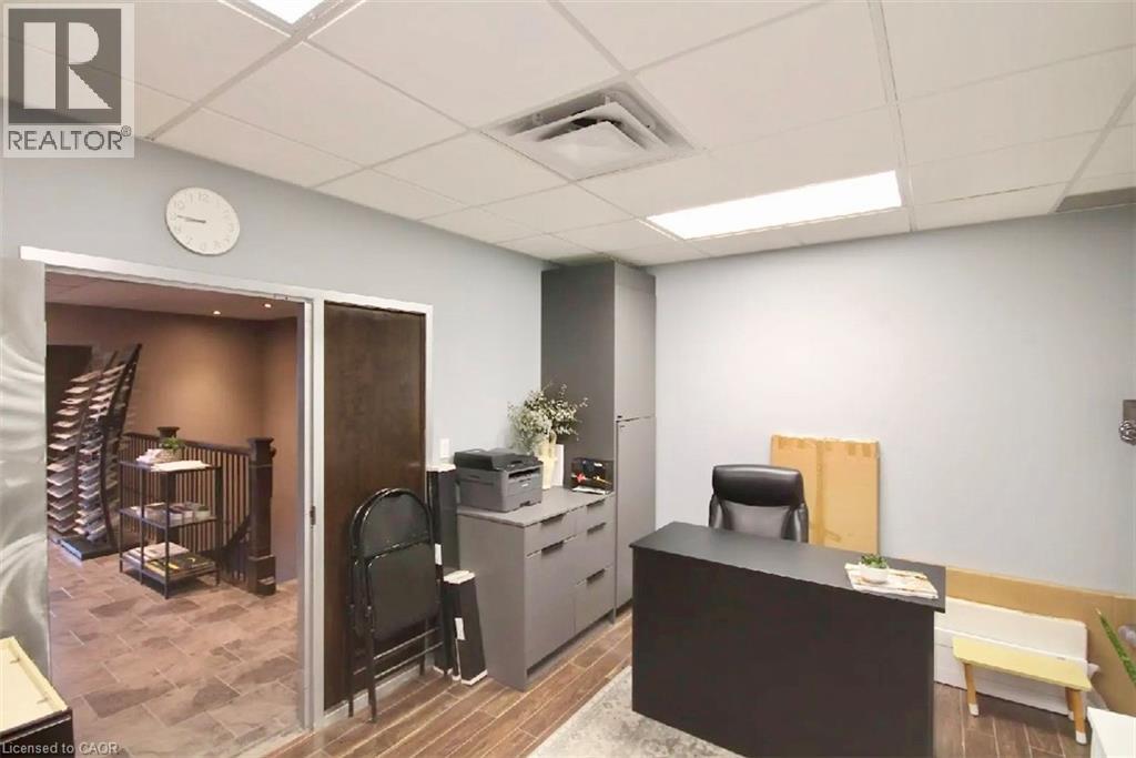 442 MILLEN Road Unit# 12 Upper, Hamilton, Ontario, L8E6H2 — Photo 2