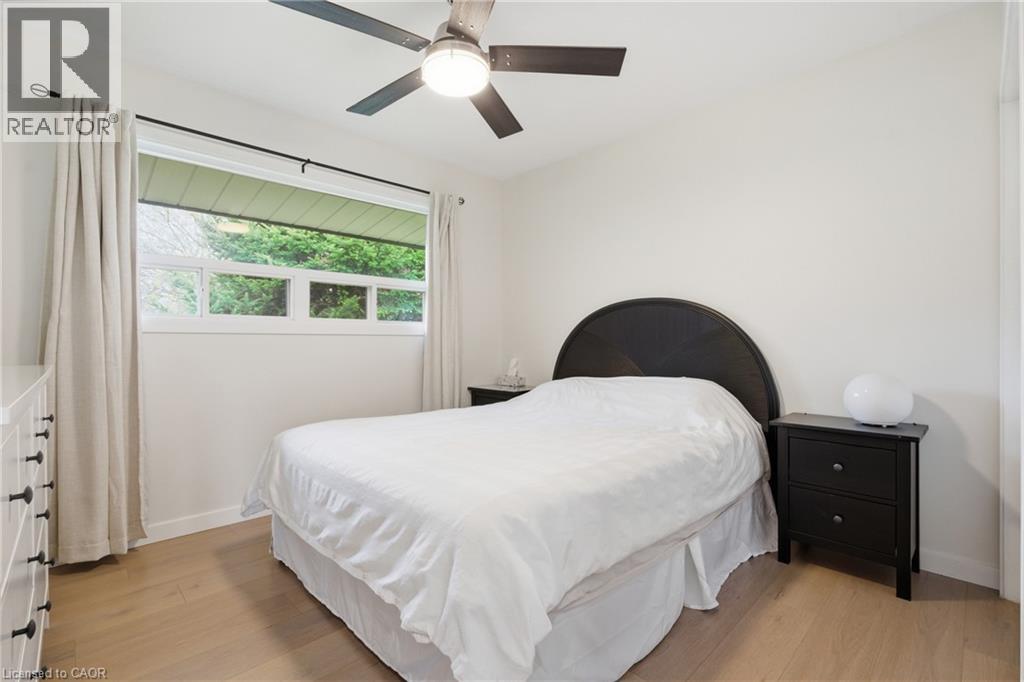 216 STEVENSON Street N - 14