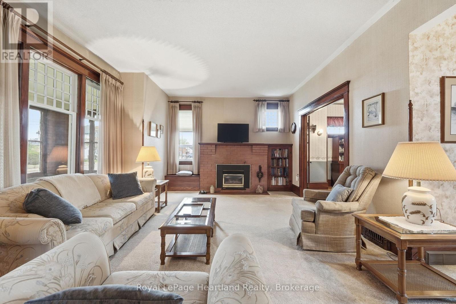 138 ST. DAVID STREET - 14