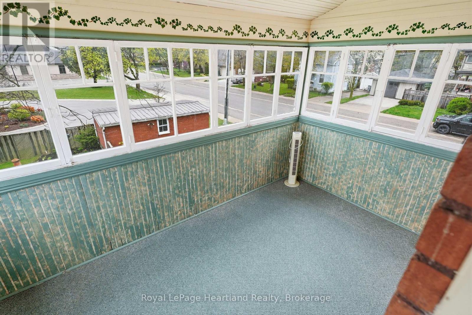138 ST. DAVID STREET - 27