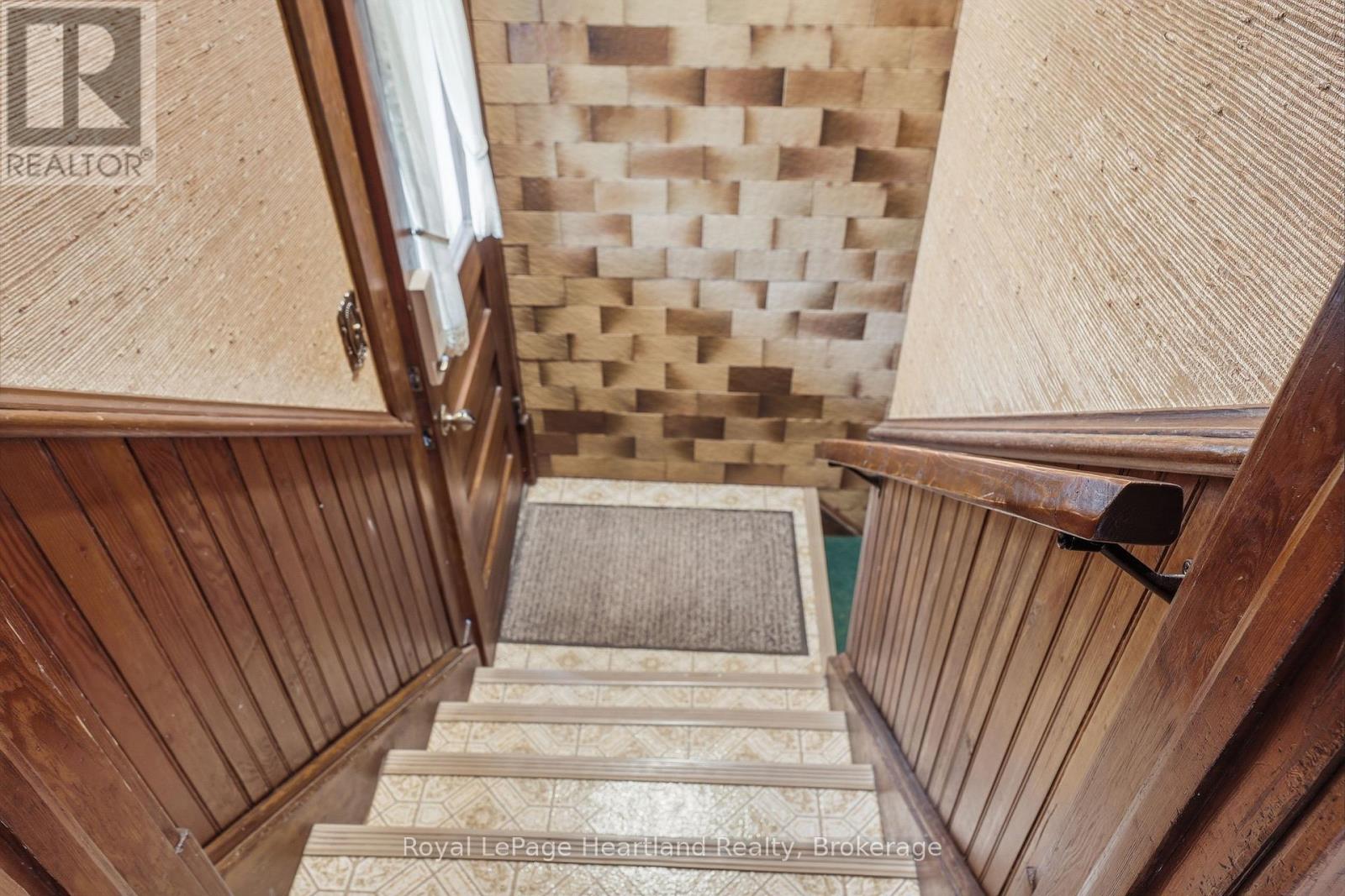 138 ST. DAVID STREET - 3