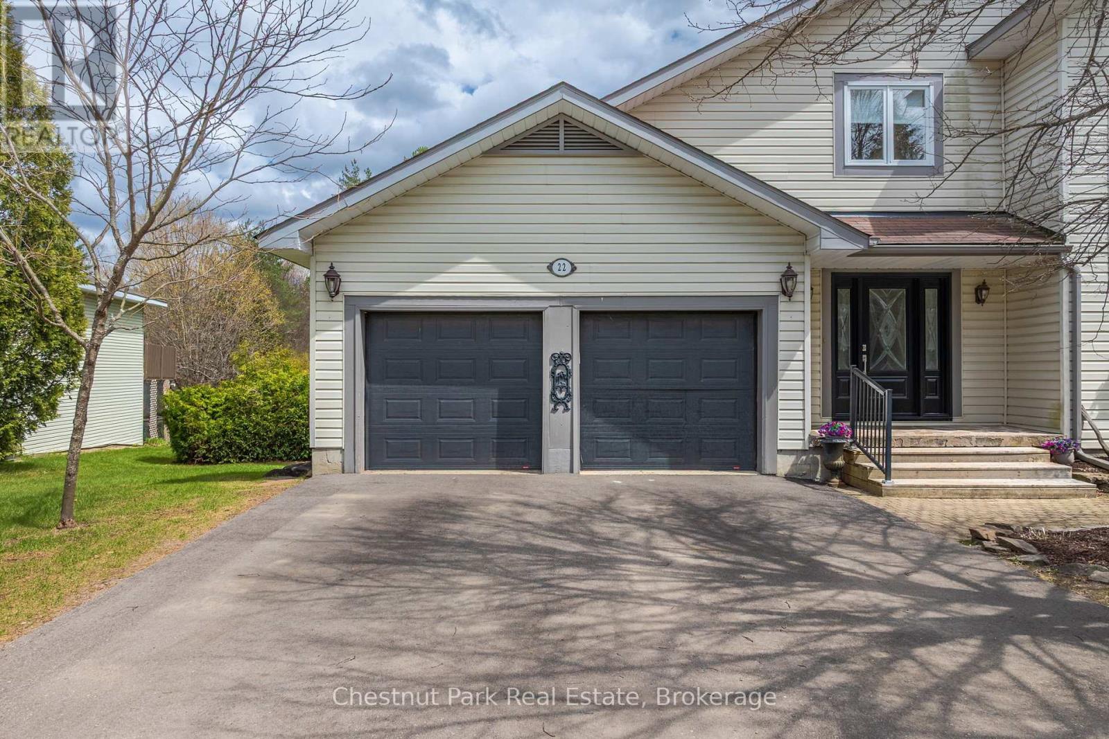 22 GLENWOOD DRIVE - 34