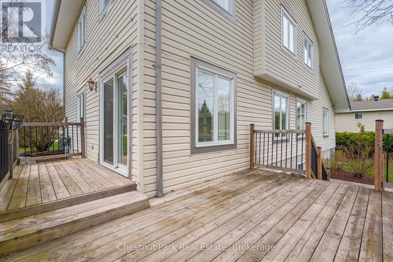22 GLENWOOD DRIVE - 39