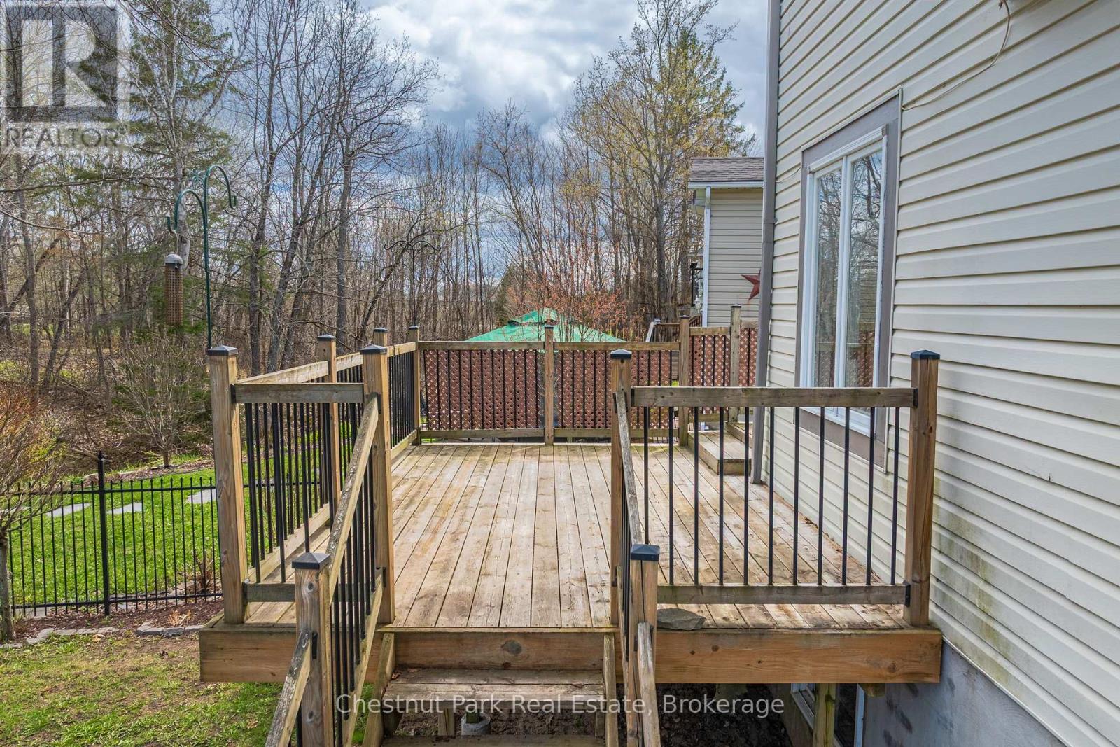 22 GLENWOOD DRIVE - 40
