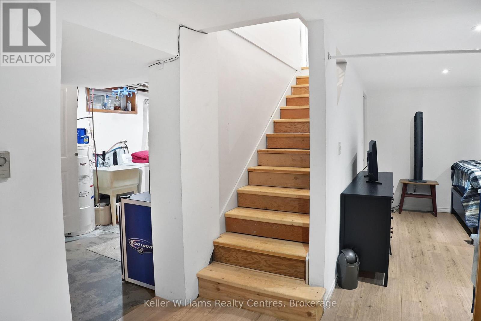 458 MARKET STREET - 22