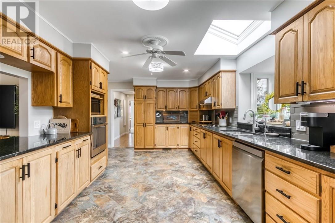 57 Wilson Street E, Little Current, Ontario, P0P1K0 — Photo 17