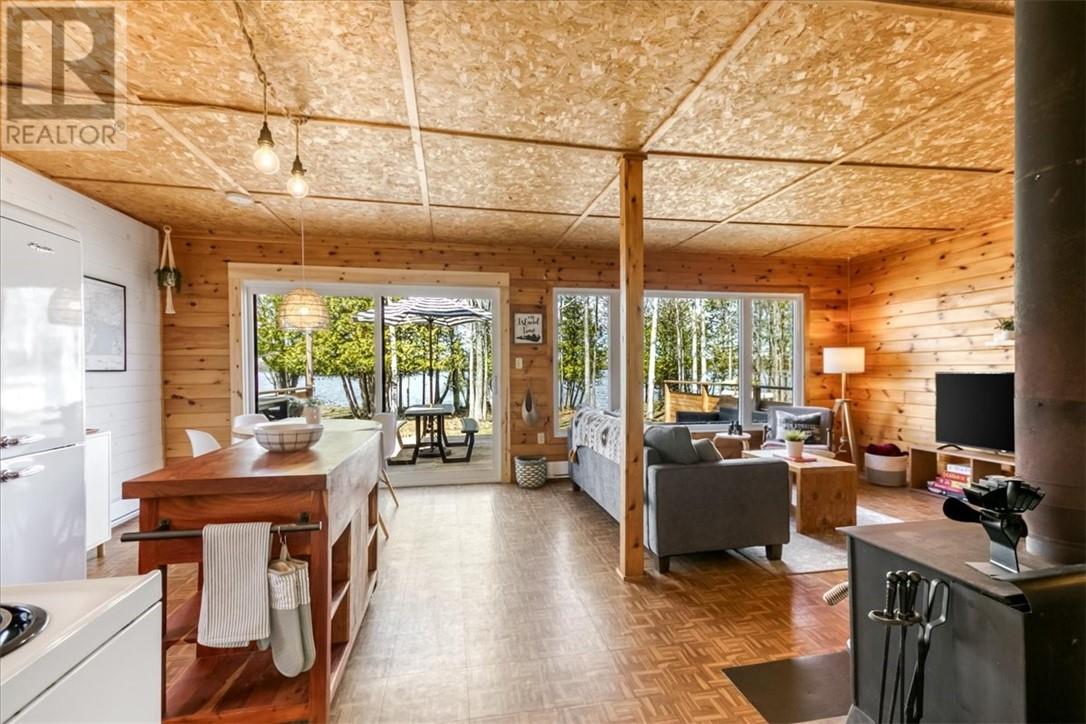 35 Maplewood Trail, Kagawong, Ontario, P0P1J0 — Photo 17